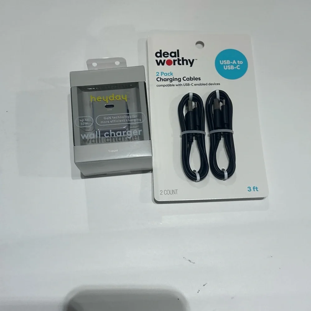 USB C 3” USB-A to USB-C 2pk Cable - dealworthy Black This pack contains 2